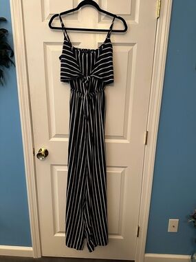 EUC Toxik3 Striped Navy and White Jumpsuit with Tie Waist Wide Leg Sz L